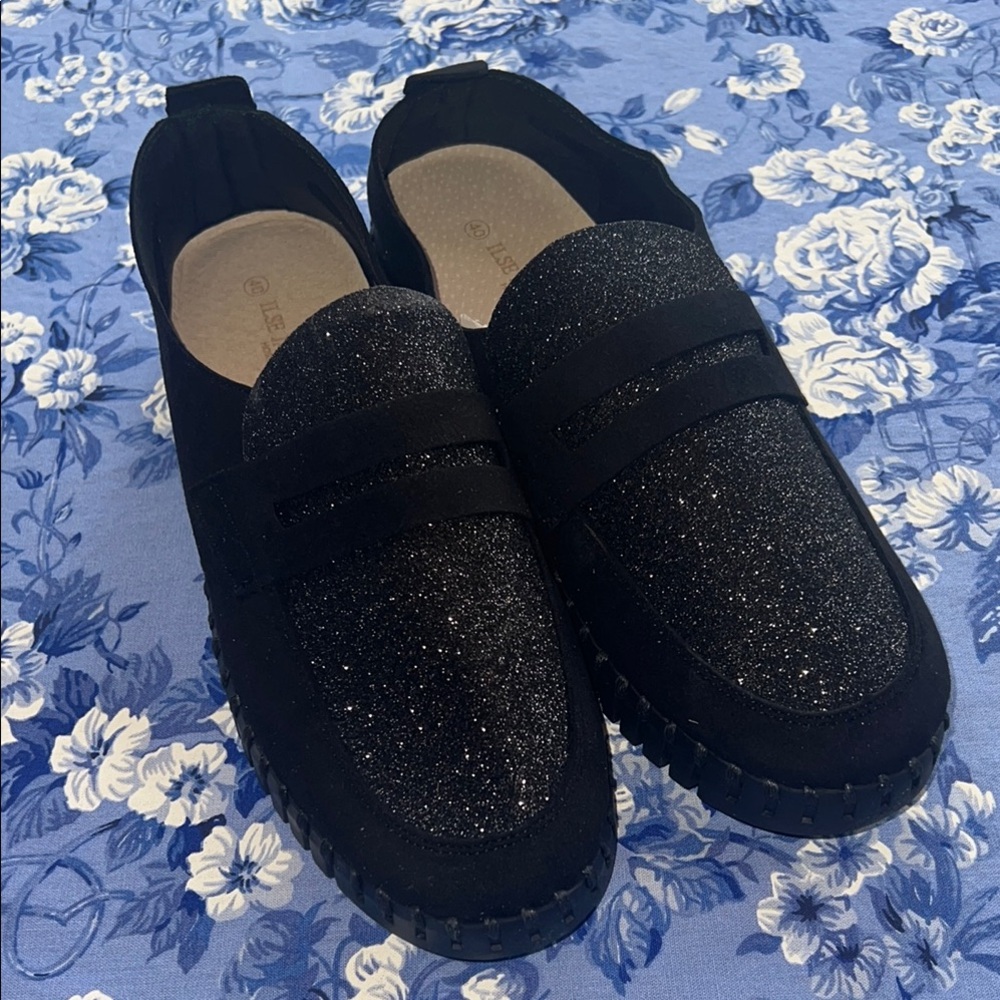 NIB Ilse Jacobsen size 40 loafer